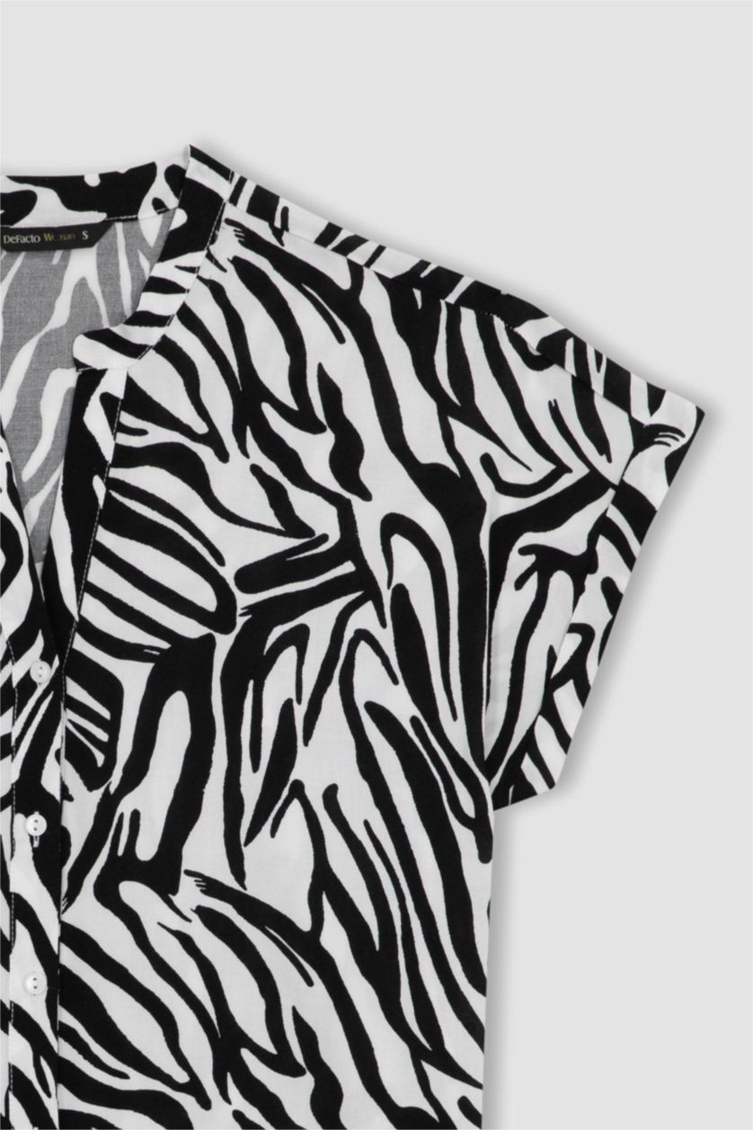 FEMME Écru Regular Fit Short Sleeve Shirt