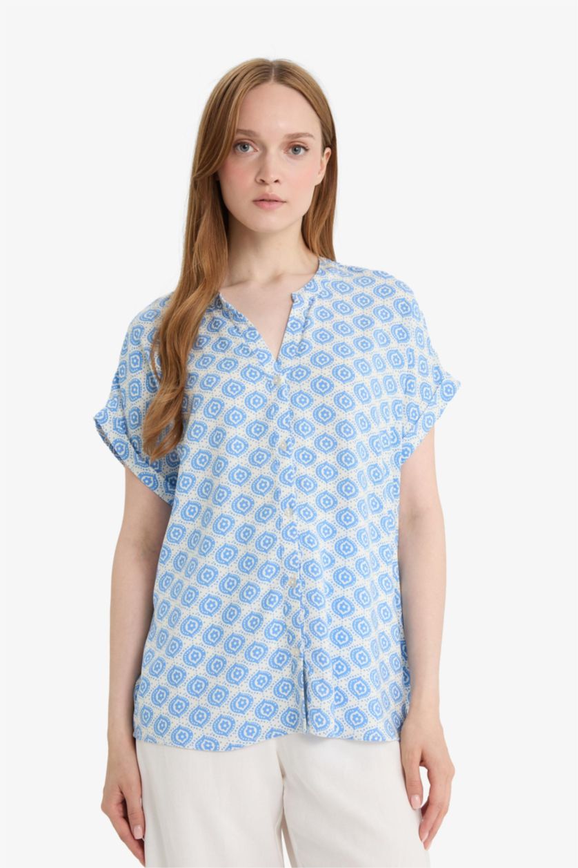 Kadın Mavi Regular Fit Apaş Yaka Desenli Kısa Kollu Gömlek