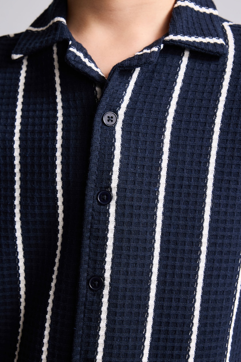Erkek Çocuk - Genç Erkek Siyah Regular Fit Çizgili Kısa Kollu Erkek Çocuk Gömlek