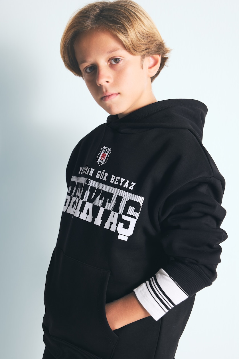 Young Boys - Teen Boys Black Regular Fit Hooded Sweatshirt