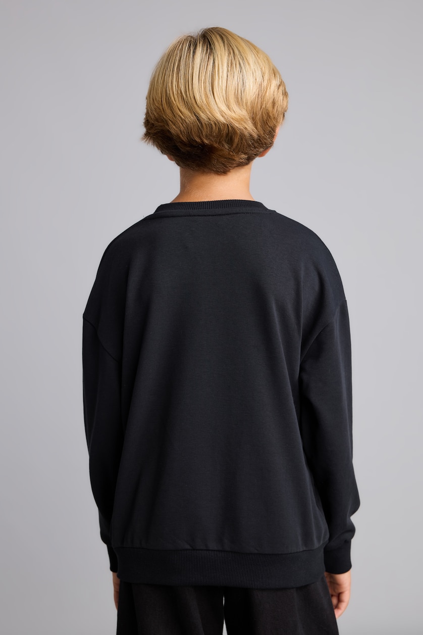 Boys & Teens Black سويت شيرت ولادي قصة عادية بطبعة اتاتورك