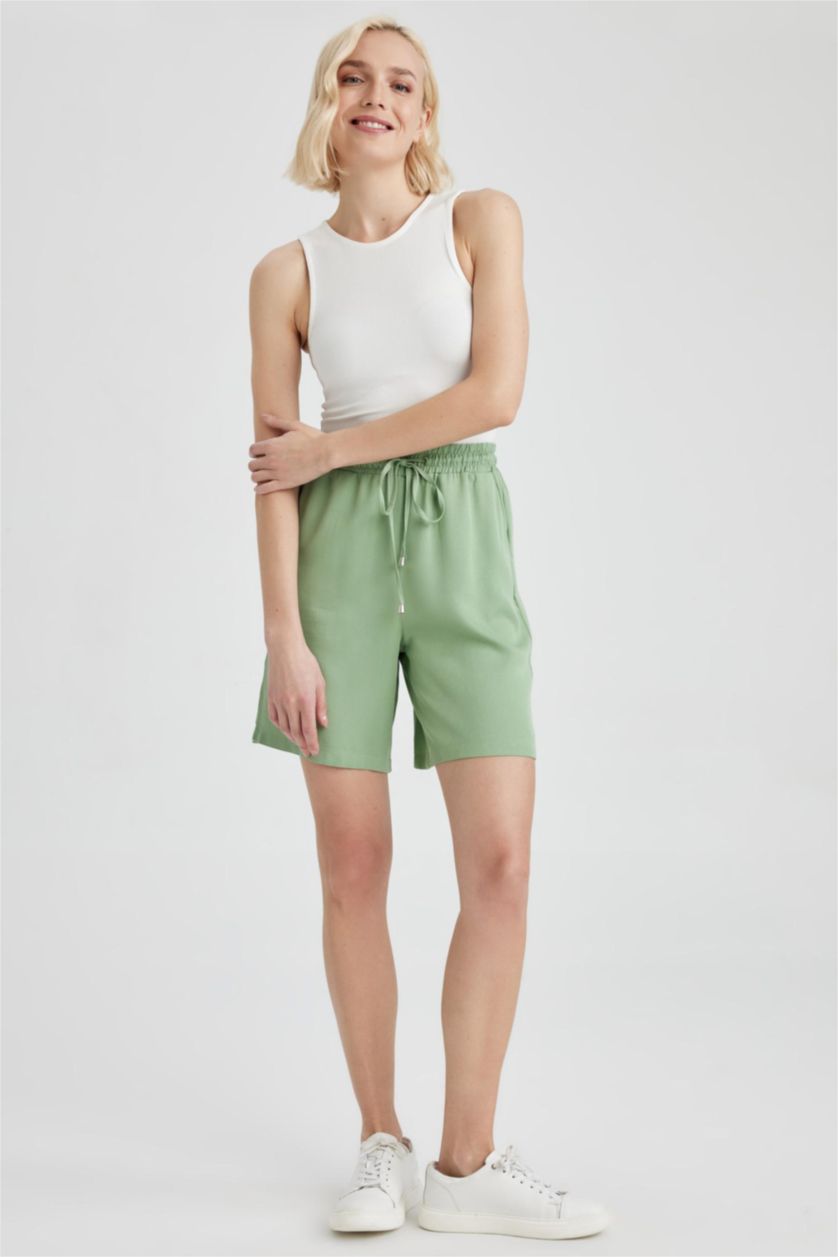 حريمي أخضر فاتح شورت فيسكوز قصير بخصر عالي