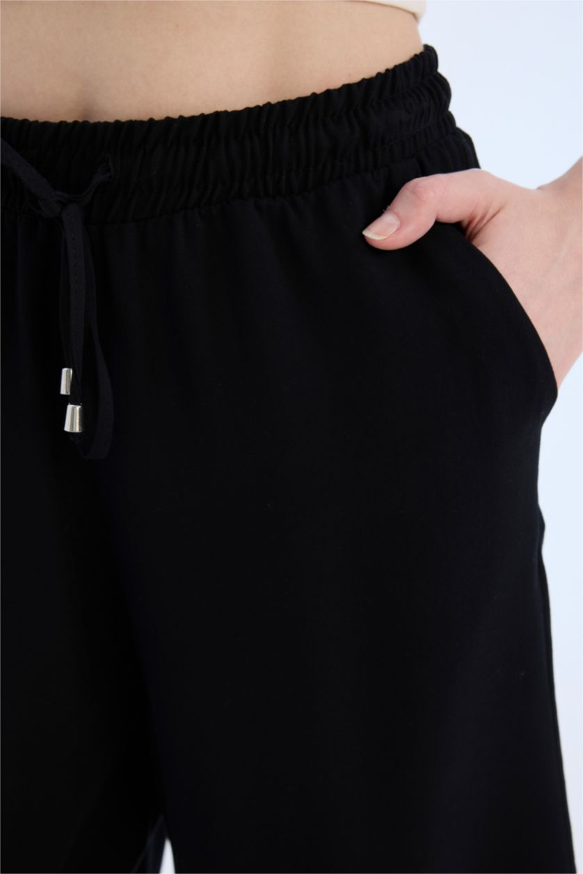 Kadın Siyah Yüksek Bel Kısa Paça Belmando Şort