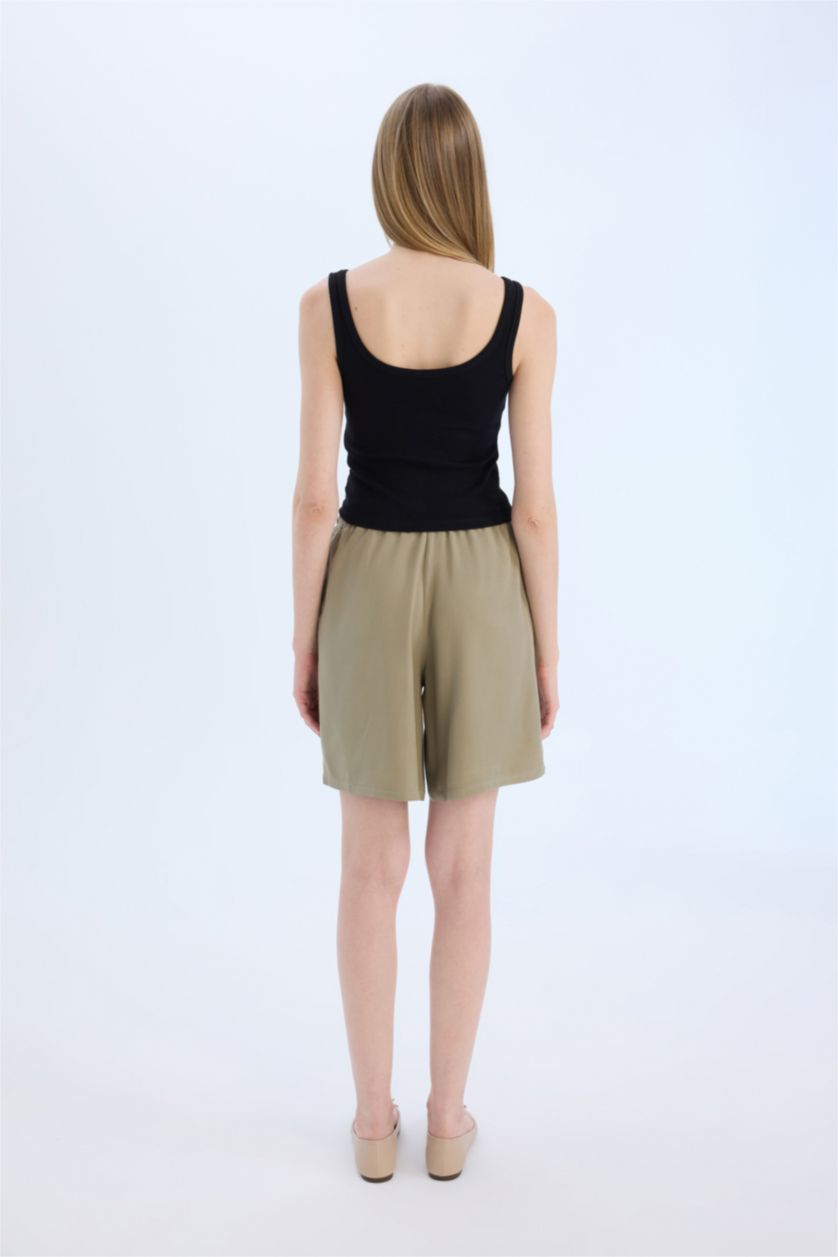 Kadın Açık Haki Yüksek Bel Kısa Paça Belmando Şort