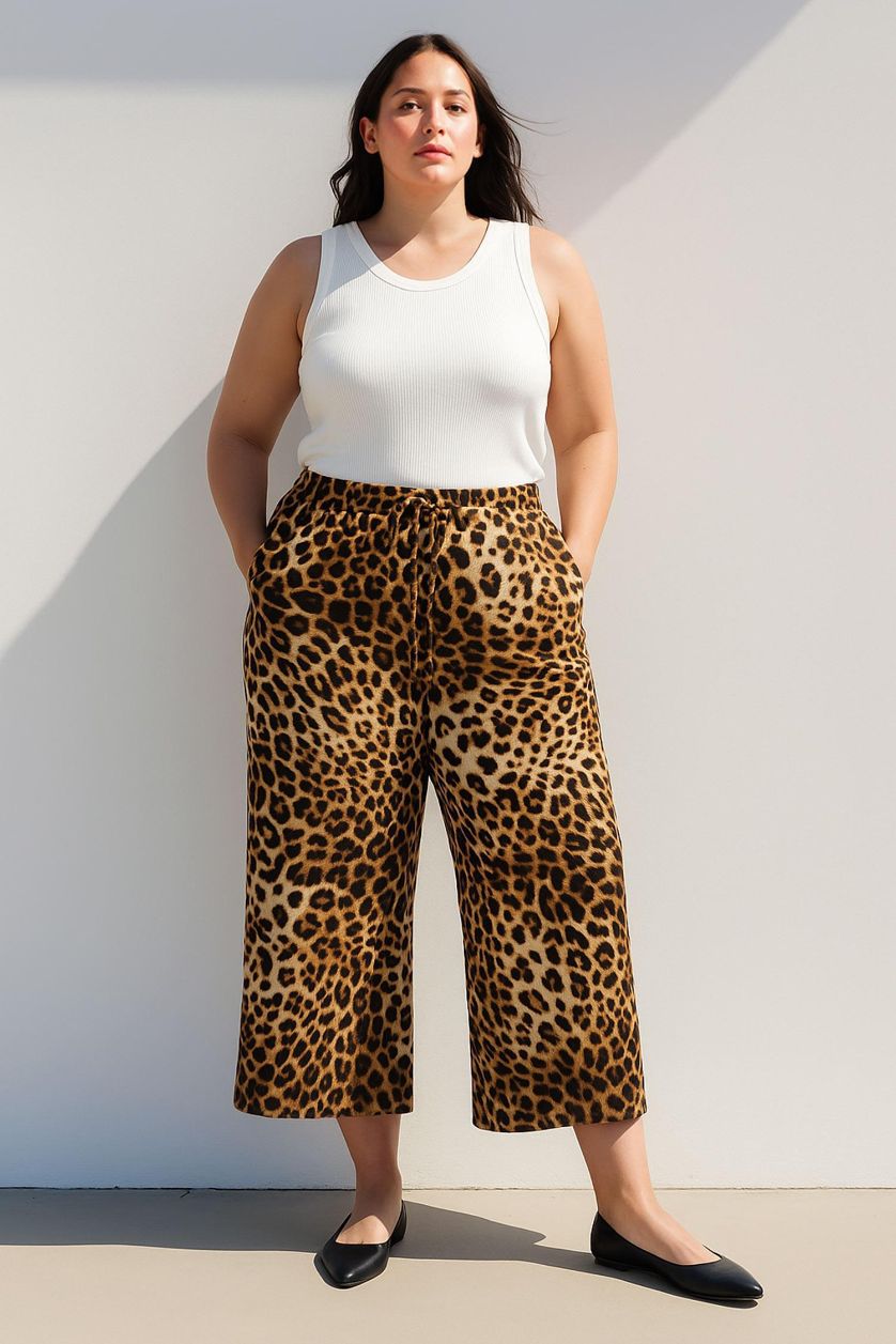 WOMAN Black High Waist Patterned Viscose Capri