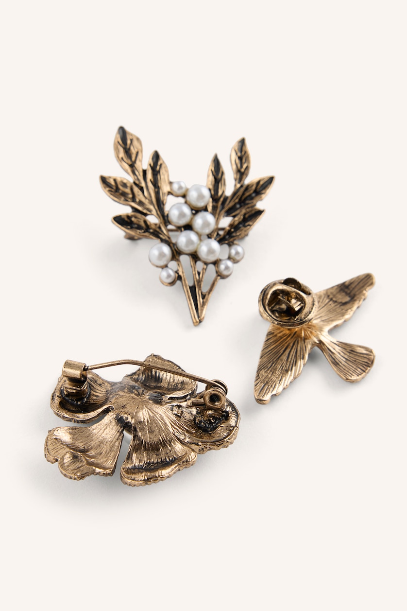 Women Karma 3 piece Brooch
