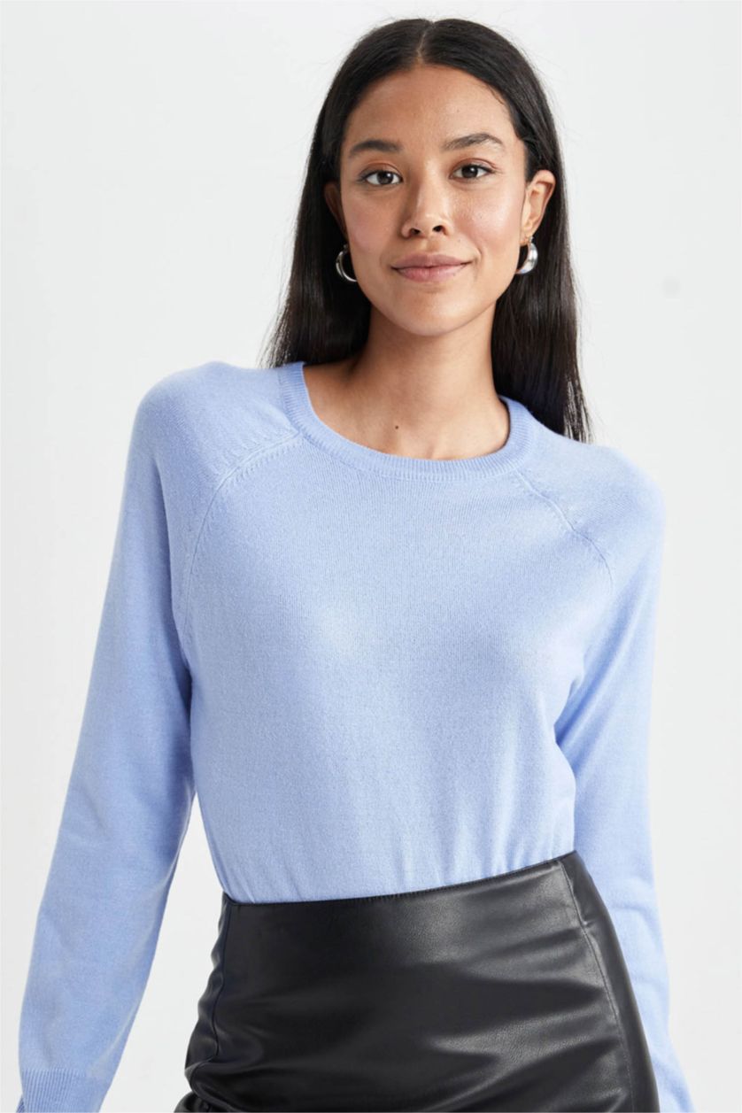 Woman Dark Blue Relax Fit Crew Neck Pullover