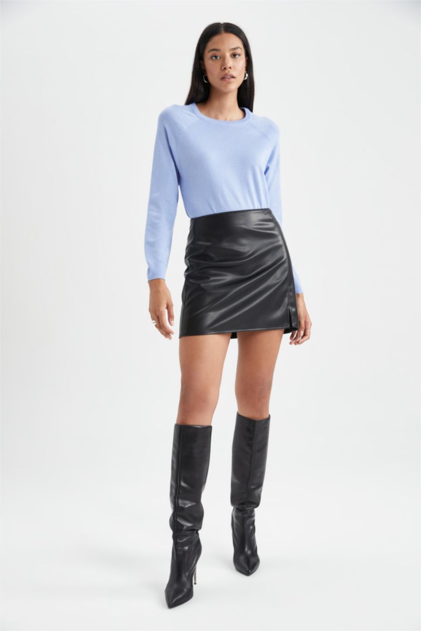 Woman Dark Blue Relax Fit Crew Neck Pullover