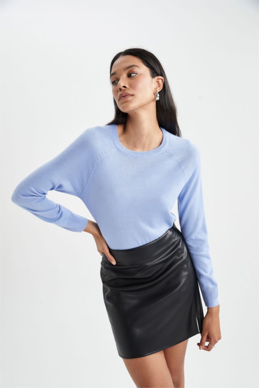 Woman Dark Blue Relax Fit Crew Neck Pullover