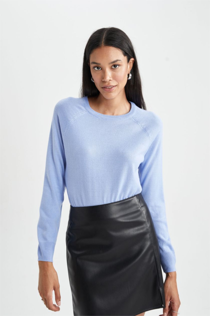 Woman Dark Blue Relax Fit Crew Neck Pullover