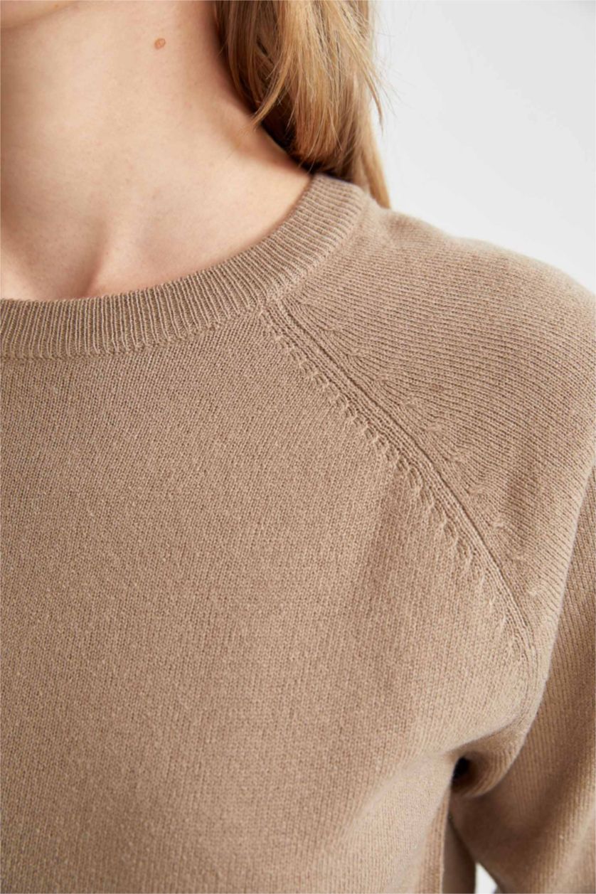 WOMAN Vison Relax Fit Crew Neck Sweater