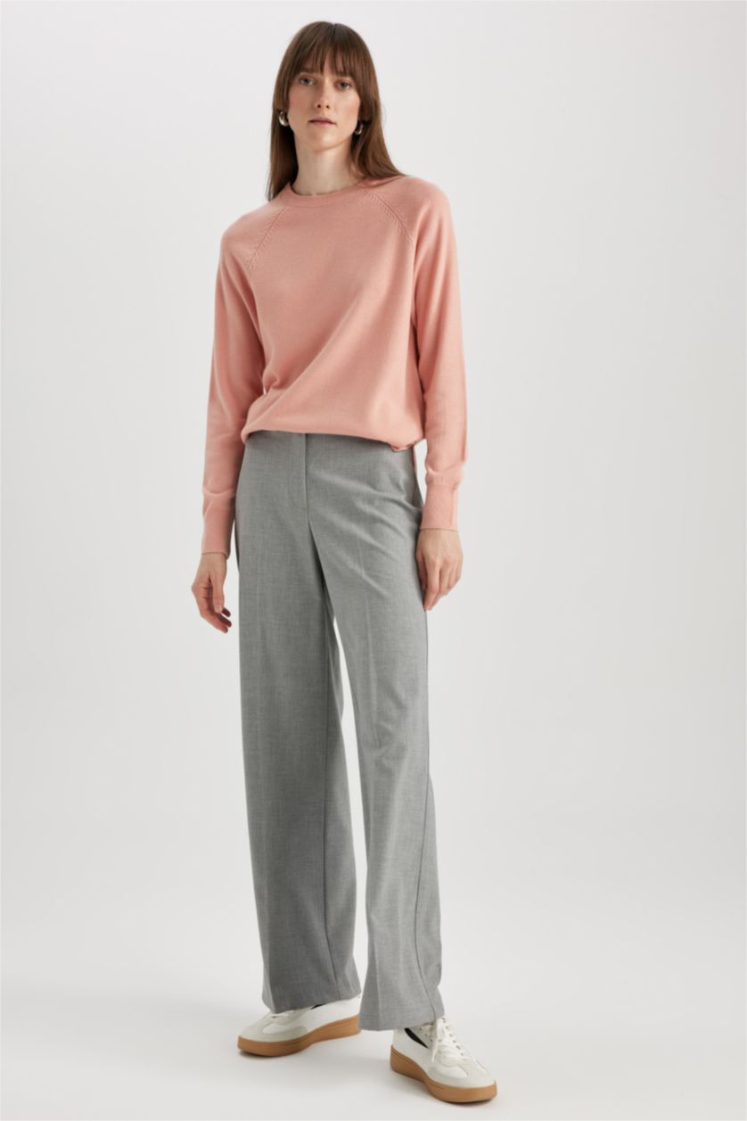 حريمي وردي فاتح بلوفر قصة عادية برقبة مستديرة