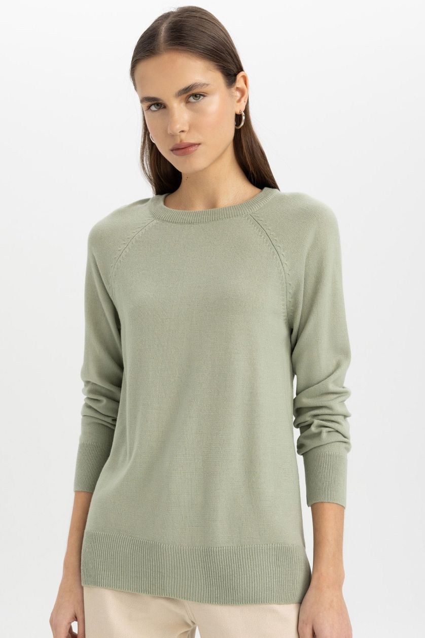 Woman Mint Regular Fit Crew Neck Pullover