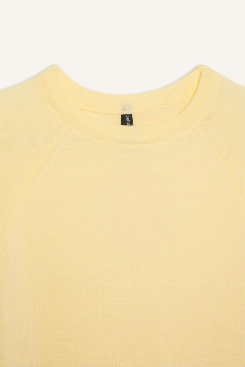 Kadın Açık Sarı Relax Fit Bisiklet Yaka Basic Düz Triko Kazak