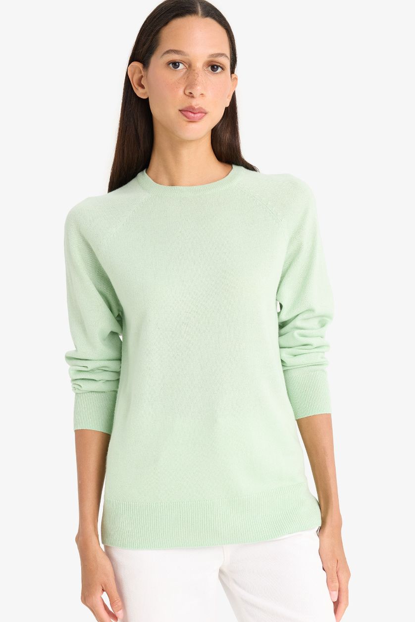 WOMAN Light Green Relax Fit Crew Neck Basic Knit Pullover