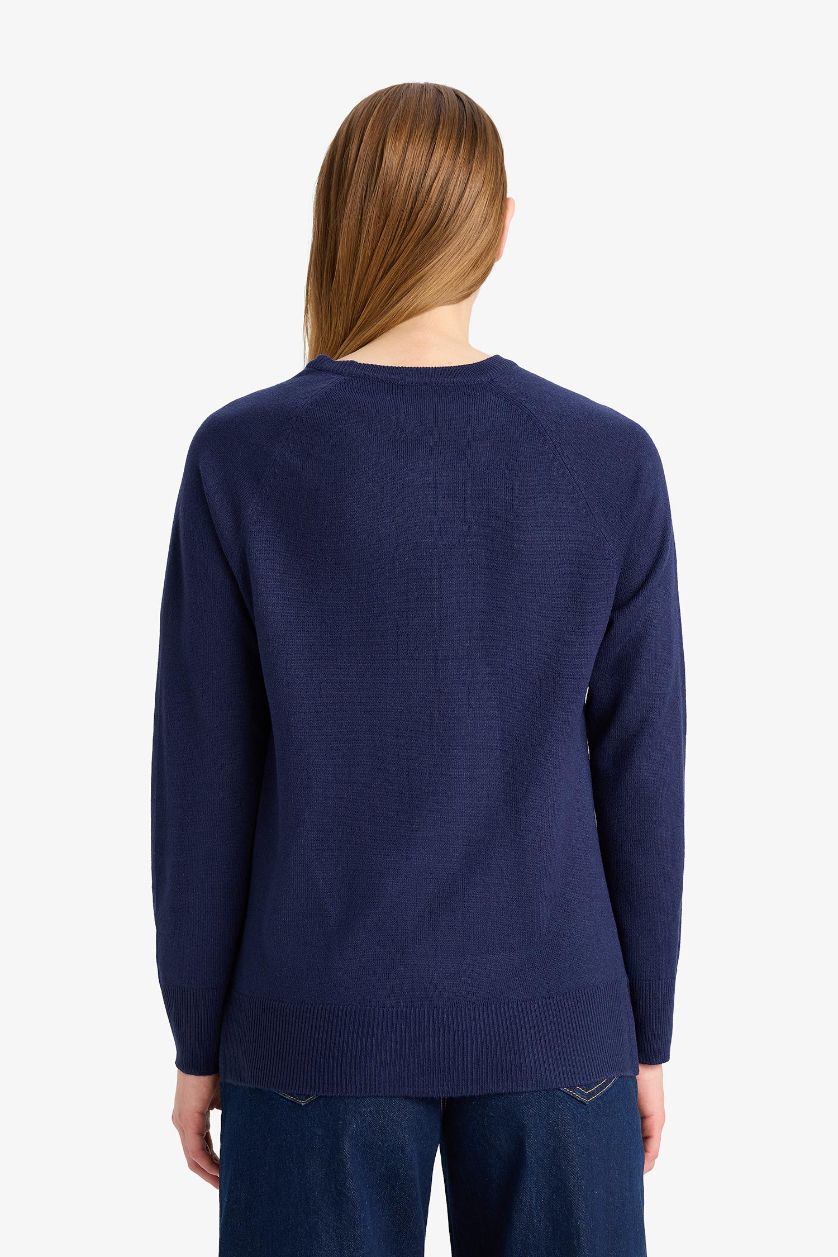 حريمي كحلي بلوفر قصة مريحة برقبة مستديرة