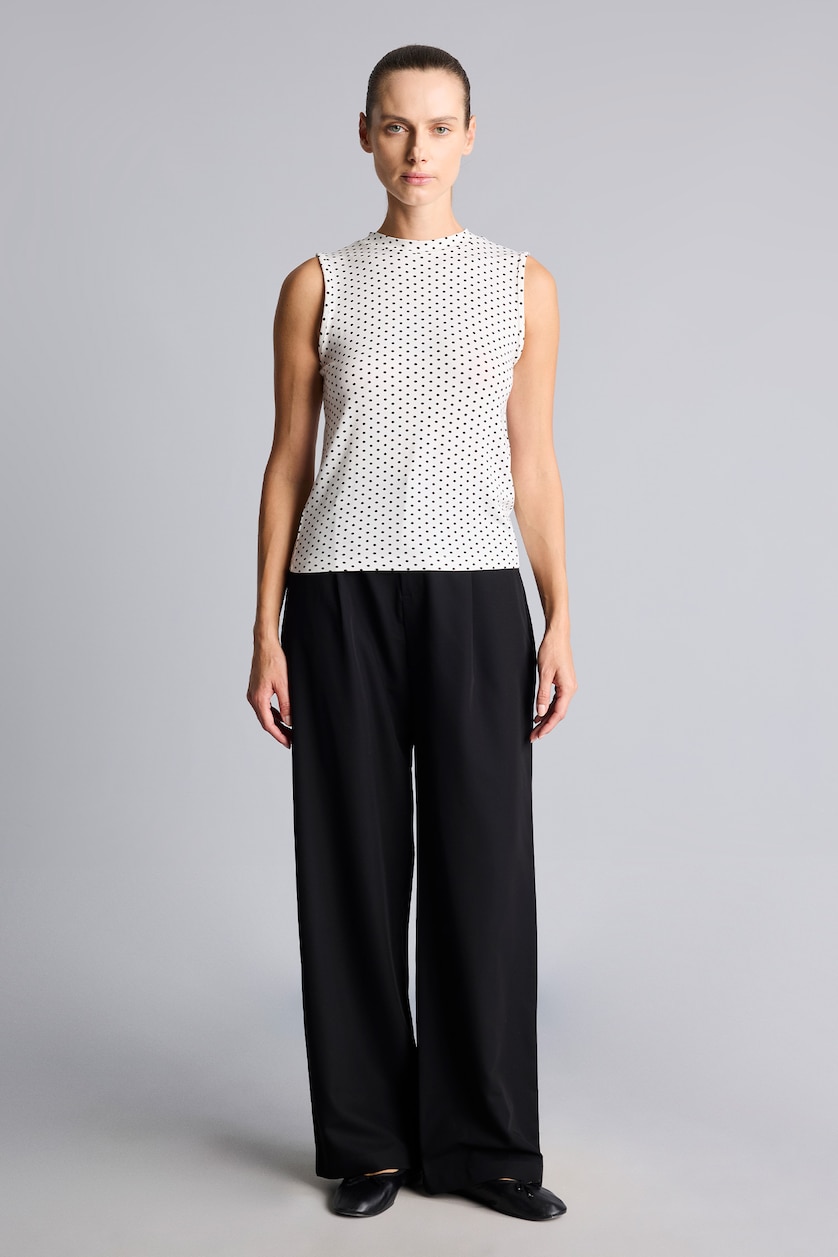 Woman Black Polka Dot Crew Neck Slim Fit Top