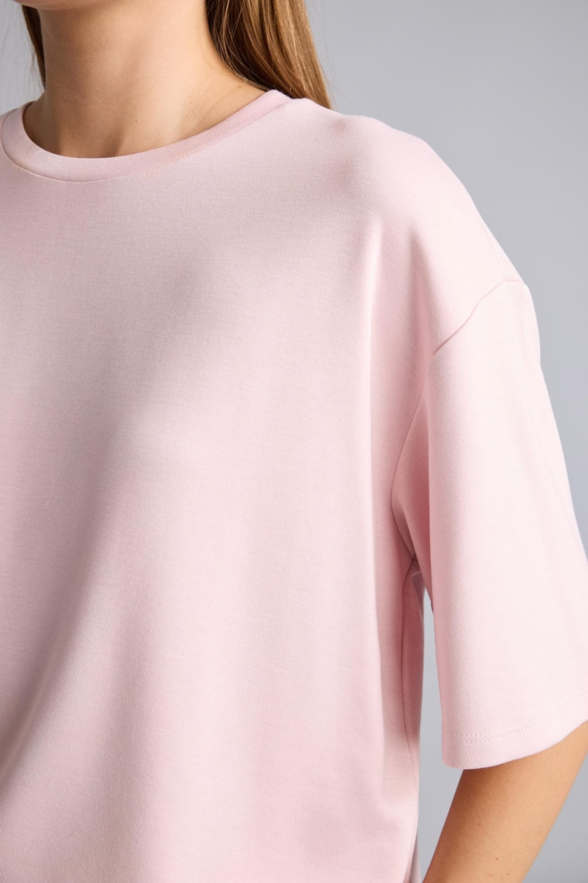 Woman Light Pink Oversize Dropped Shoulder Basic T-shirt