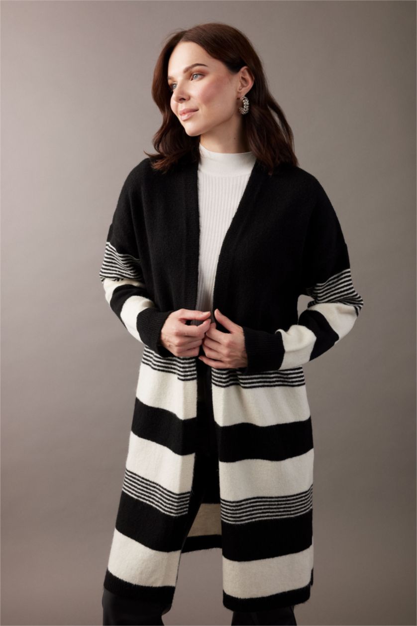 نساء أسود كارديجان قصة عادية بياقة V