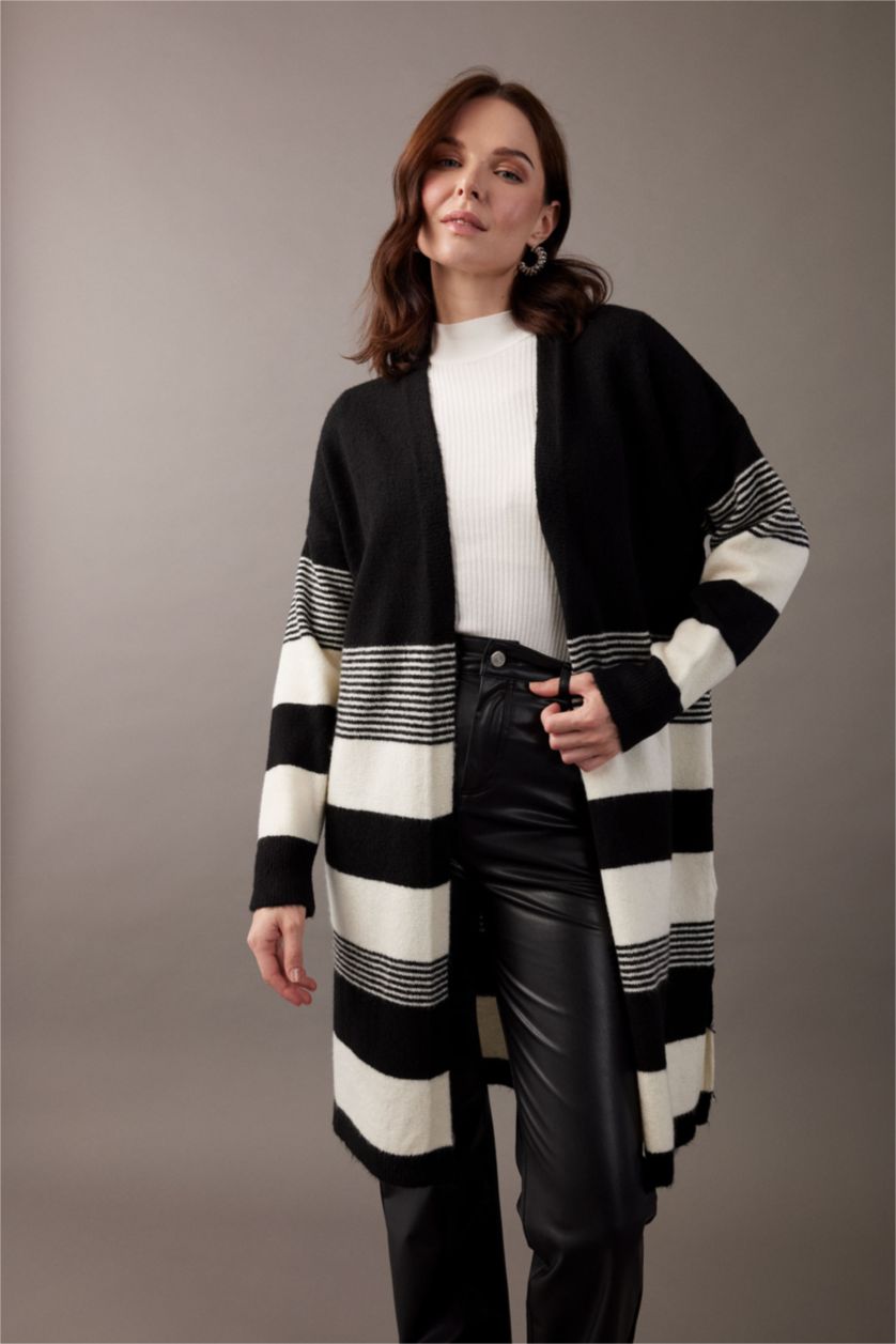 نساء أسود كارديجان قصة عادية بياقة V