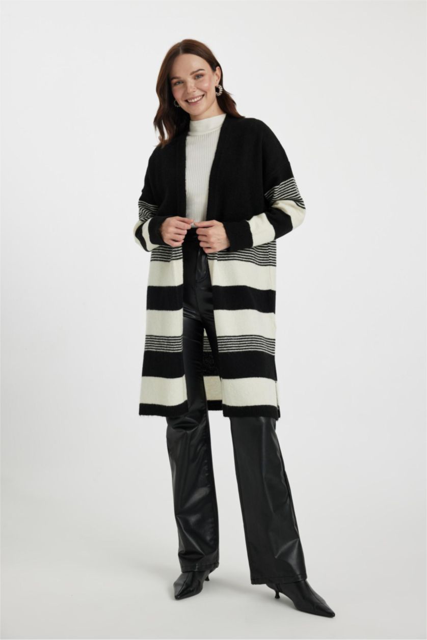 نساء أسود كارديجان قصة عادية بياقة V