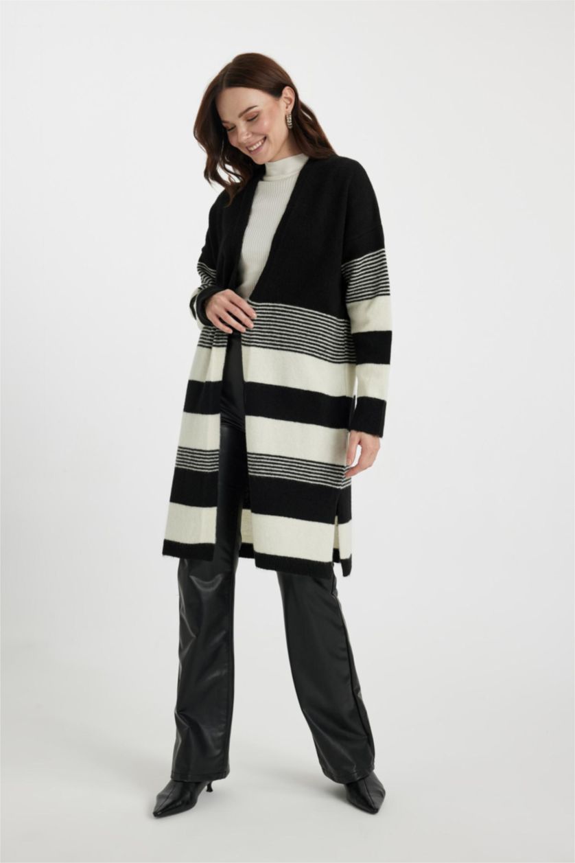 نساء أسود كارديجان قصة عادية بياقة V