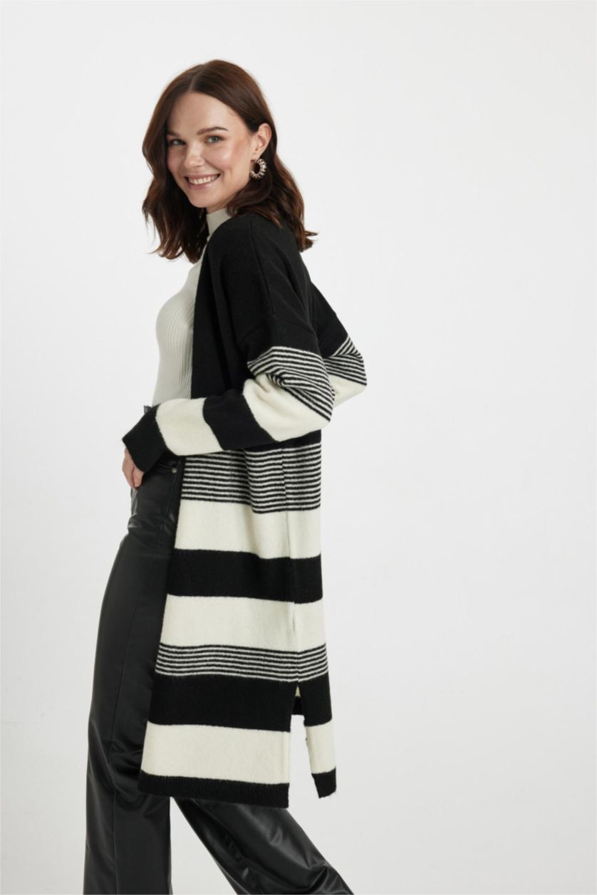 نساء أسود كارديجان قصة عادية بياقة V