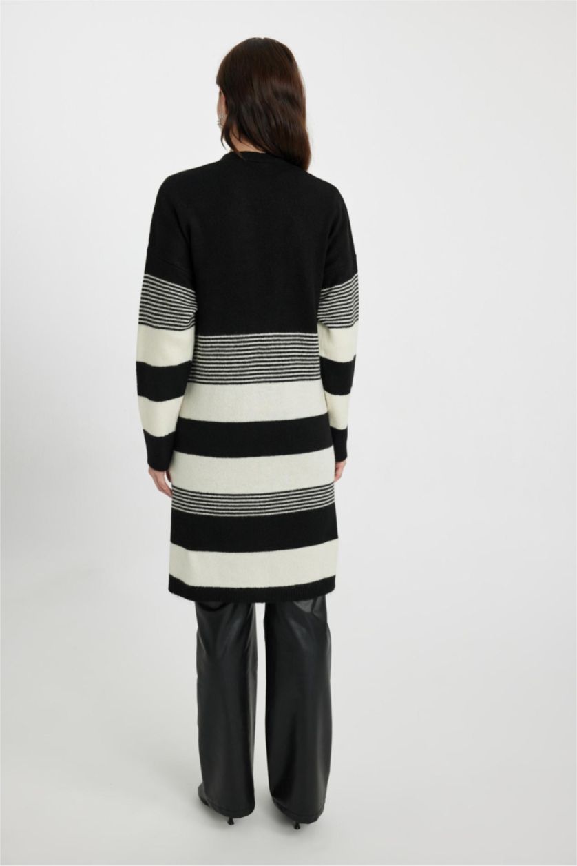 نساء أسود كارديجان قصة عادية بياقة V