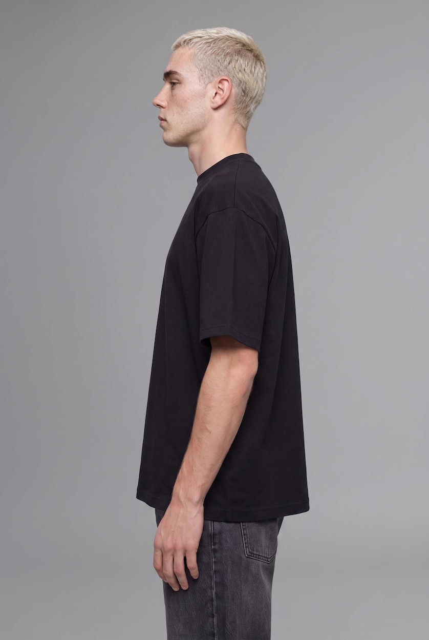 Men Black Loose Fit Short Sleeve T-Shirt