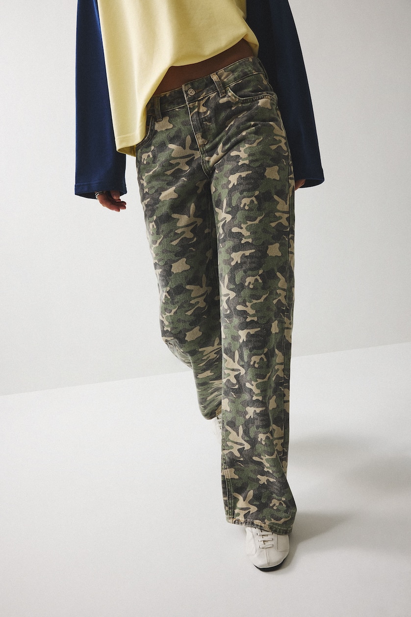 Kadın Haki Kamuflaj Desenli Straight Fit Pantolon