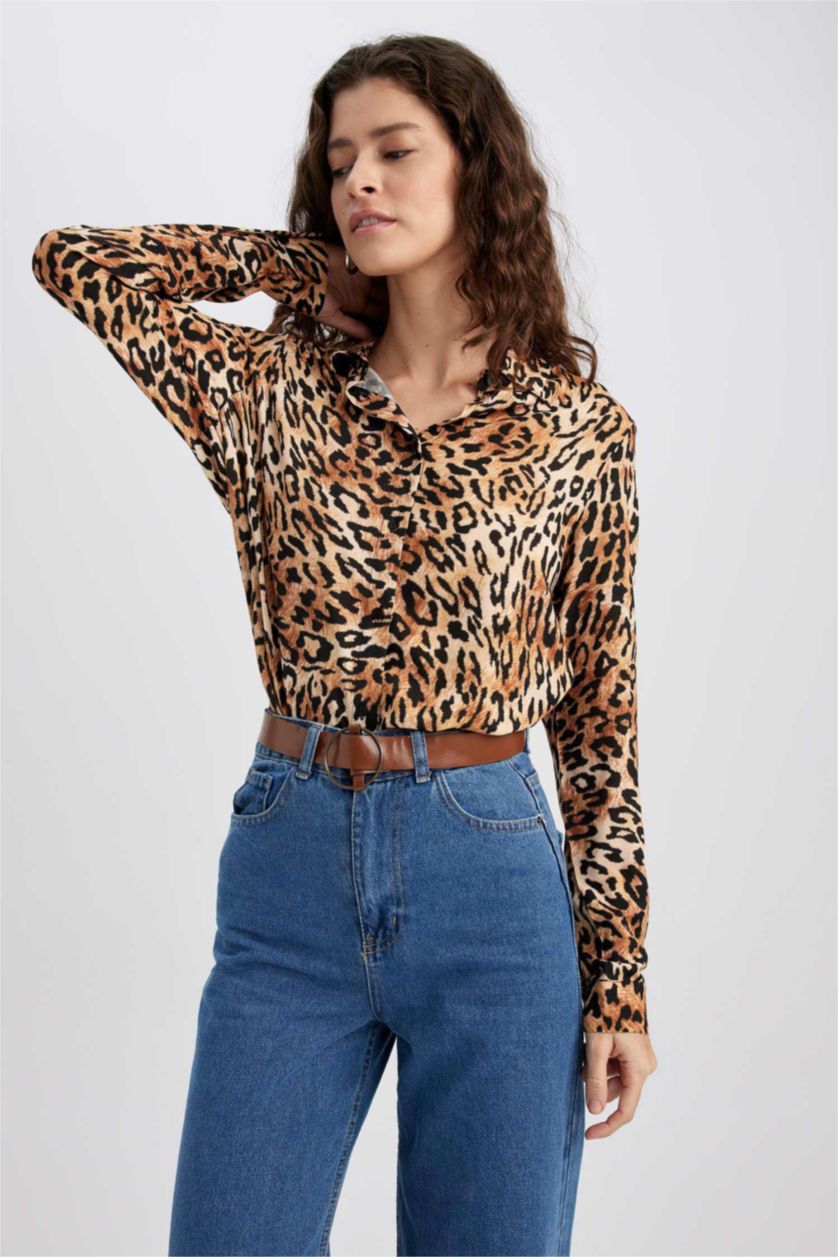 نساء بني فاتح قميص ردن طويل وقصة عادية وياخة قميص