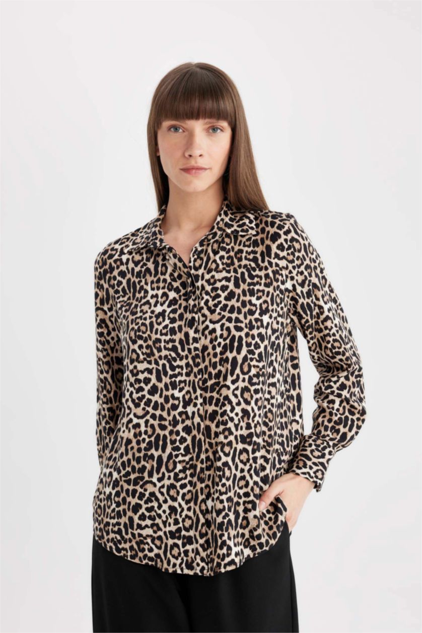 Kadın Bej Regular Fit Leopar Desenli Uzun Kollu Gömlek