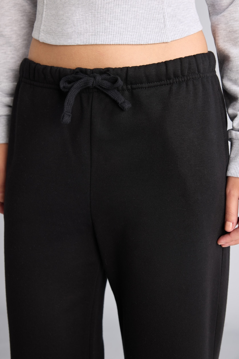 Women Black Straight Fit Trousers
