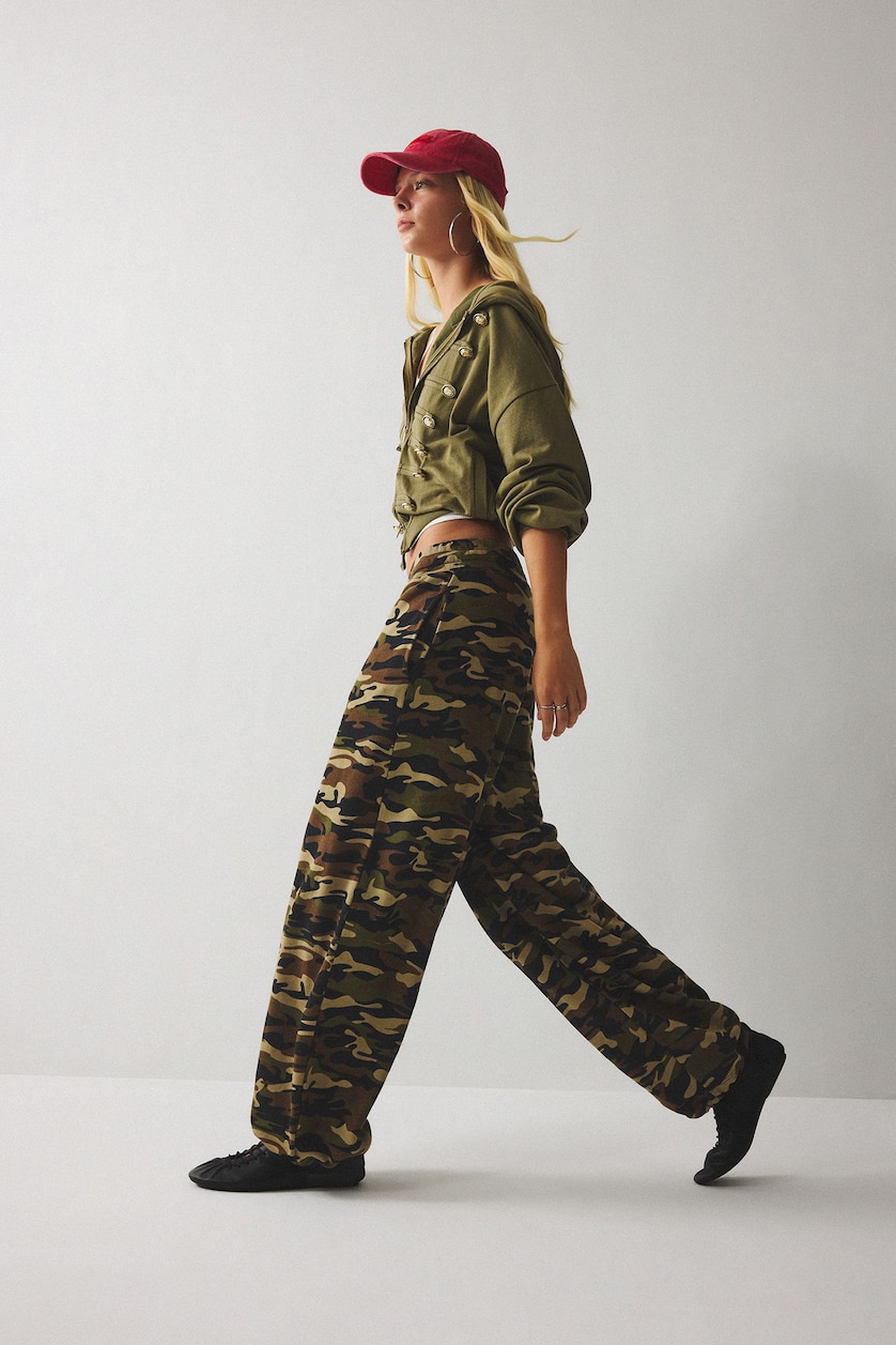 Women Black Loose Fit Trousers