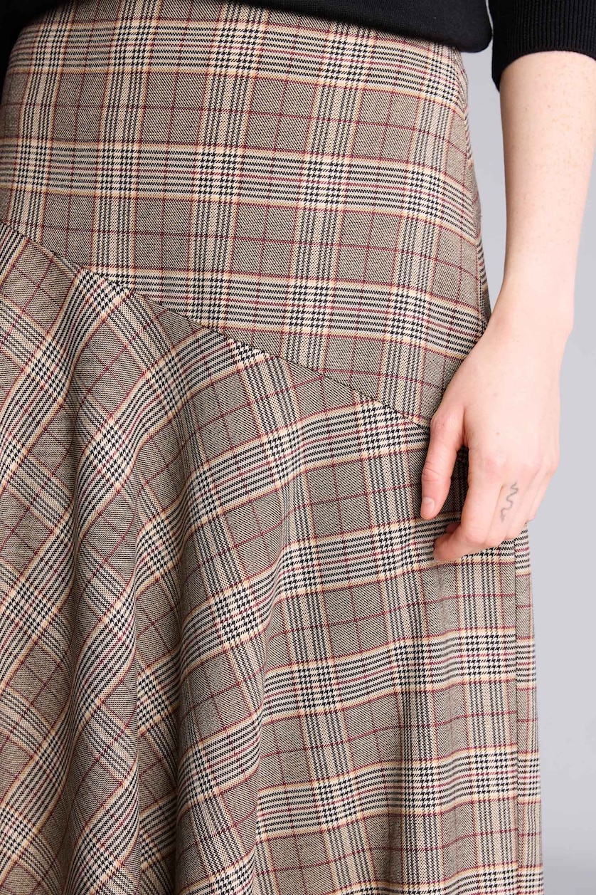 Women Brown A Line