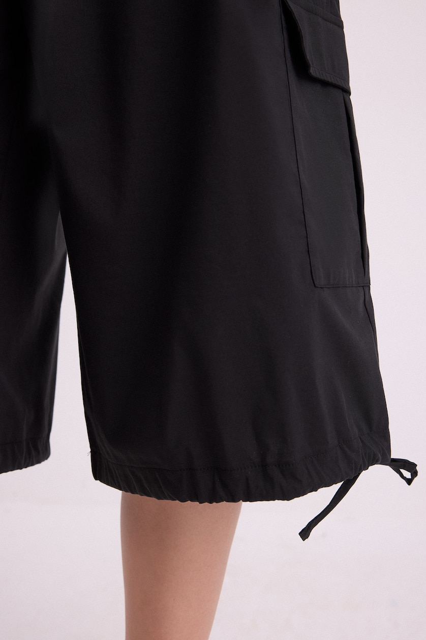 WOMAN Black Elastic Waist Cargo Bermuda Shorts