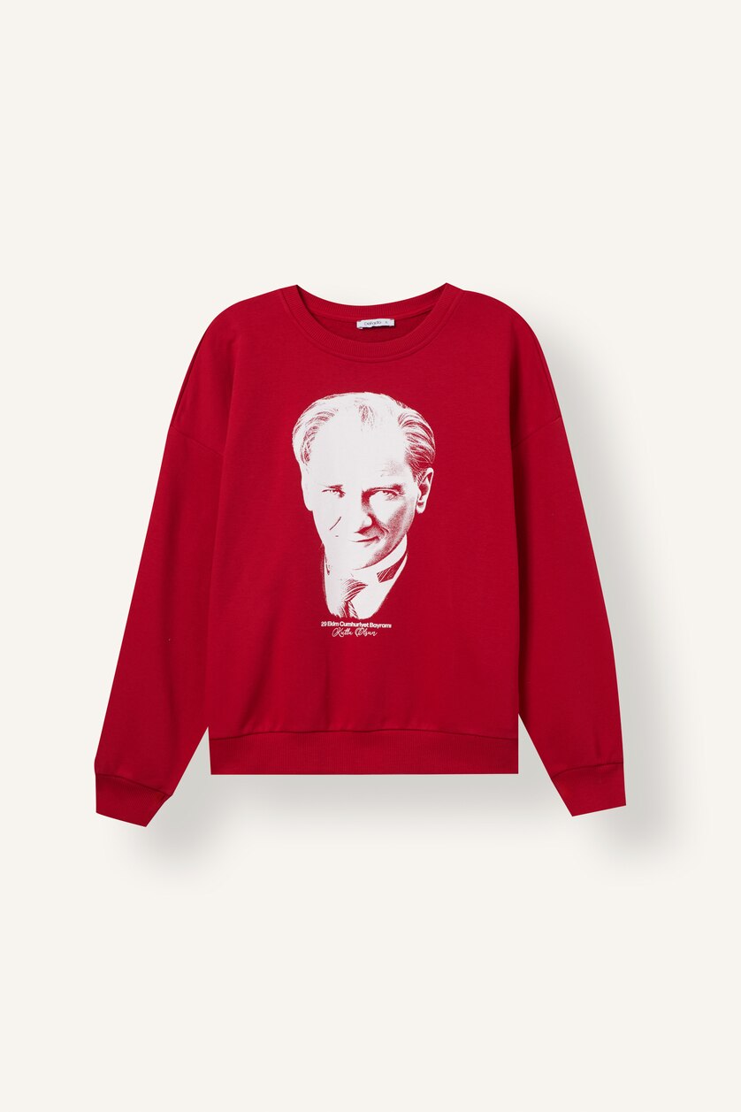 Kadın Kırmızı Bisiklet Yaka Atatürk Baskılı Sweatshirt