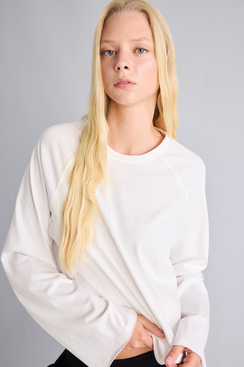 Kadın Kırık Beyaz Relaxed Fit Reglan Kollu Basic Tişört