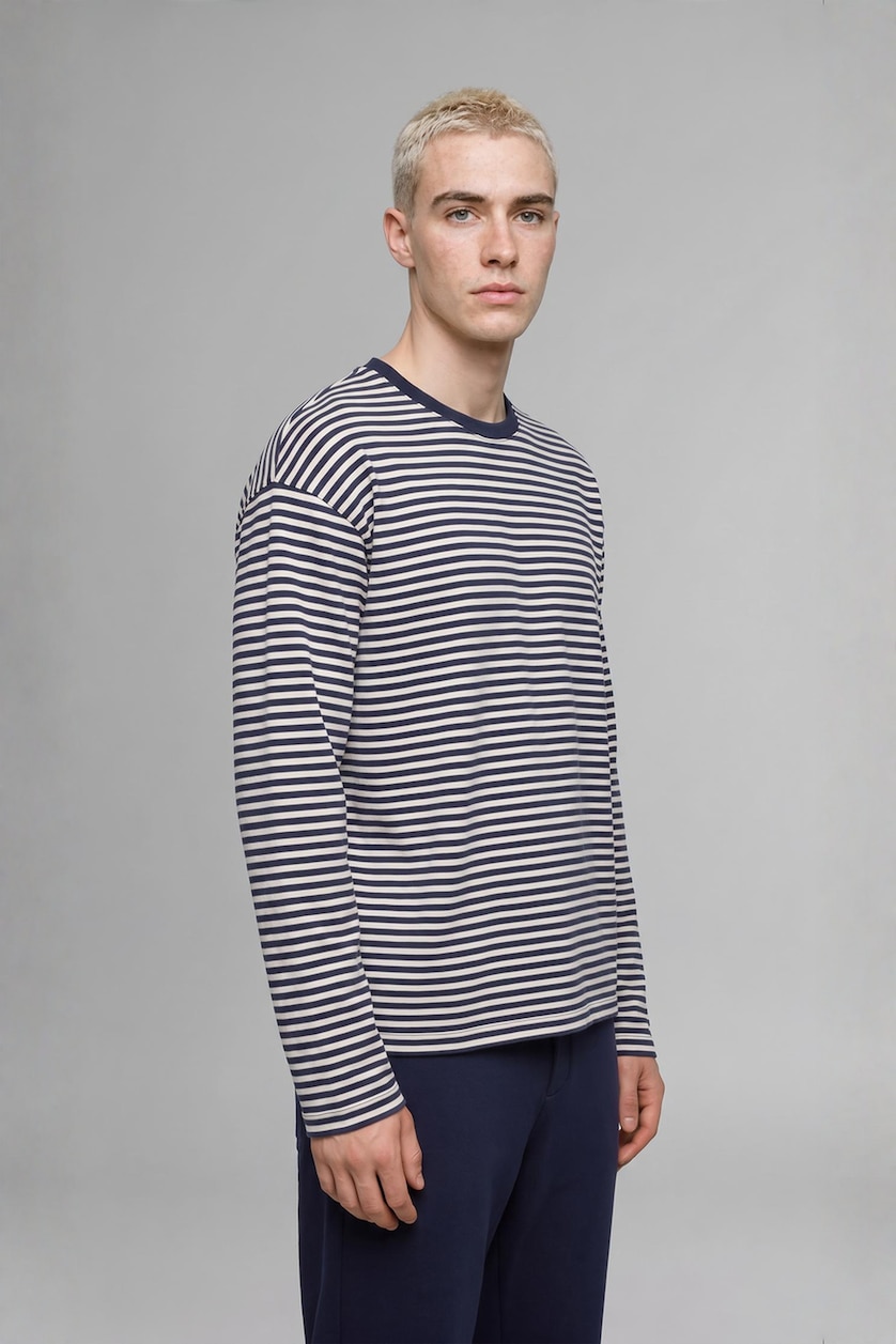 Men NAVY Boxy Fit Long Sleeve T-Shirt