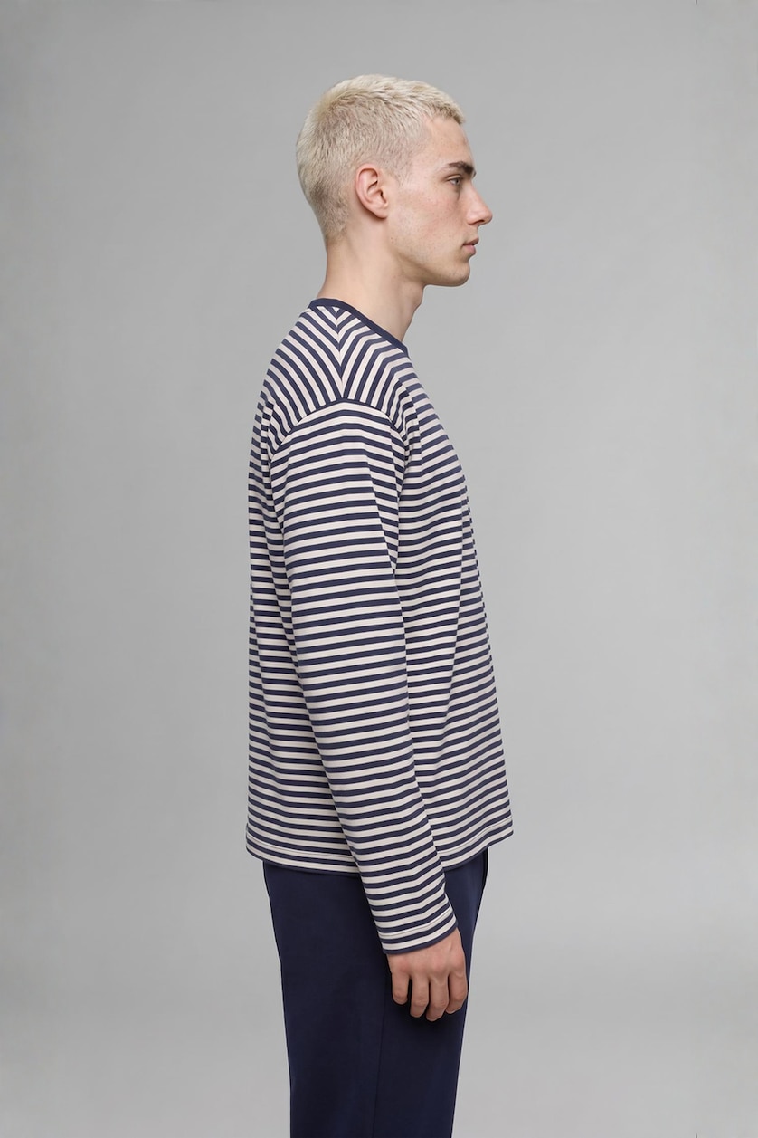 Men NAVY Boxy Fit Long Sleeve T-Shirt