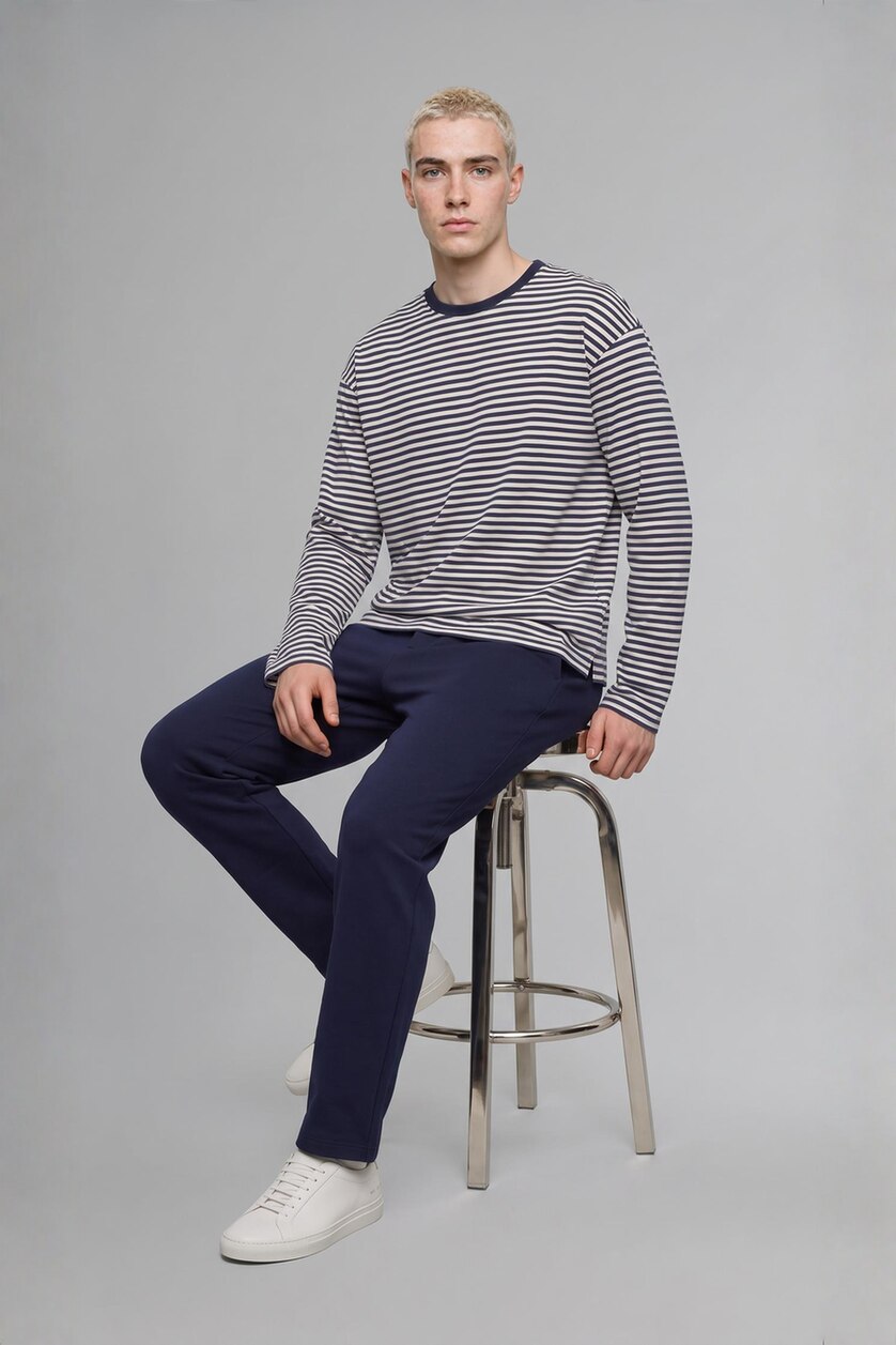 Men NAVY Boxy Fit Long Sleeve T-Shirt