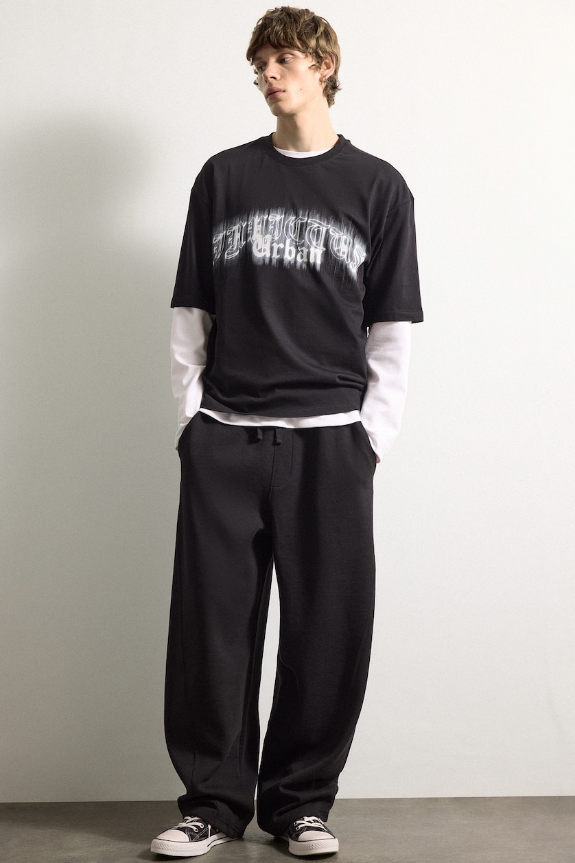 Men Black Elastic Band Balloon Fit Trousers