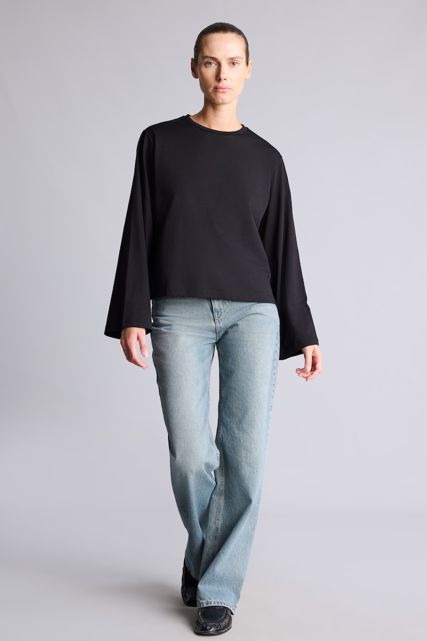 Women Black Long Sleeve T-Shirt