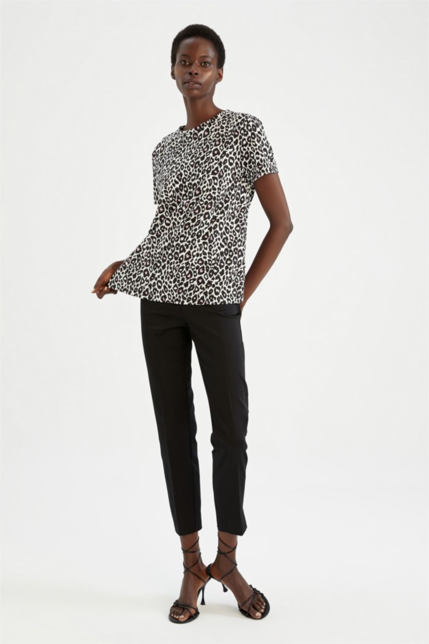 black high waist cigarette trousers waisted Cloz Online The tailored fit and clean lines create a striking contrast against the luxurious fabric Black Wool High Waisted Cigarette