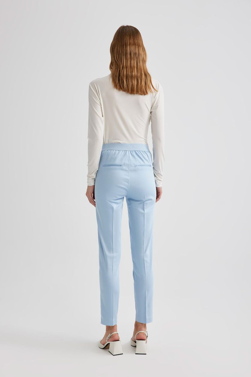 Kadın Açık Mavi Sigaret Saten Kumaş Pantolon Normal Bel Basic Düz Beli Lastikli Düz Paça