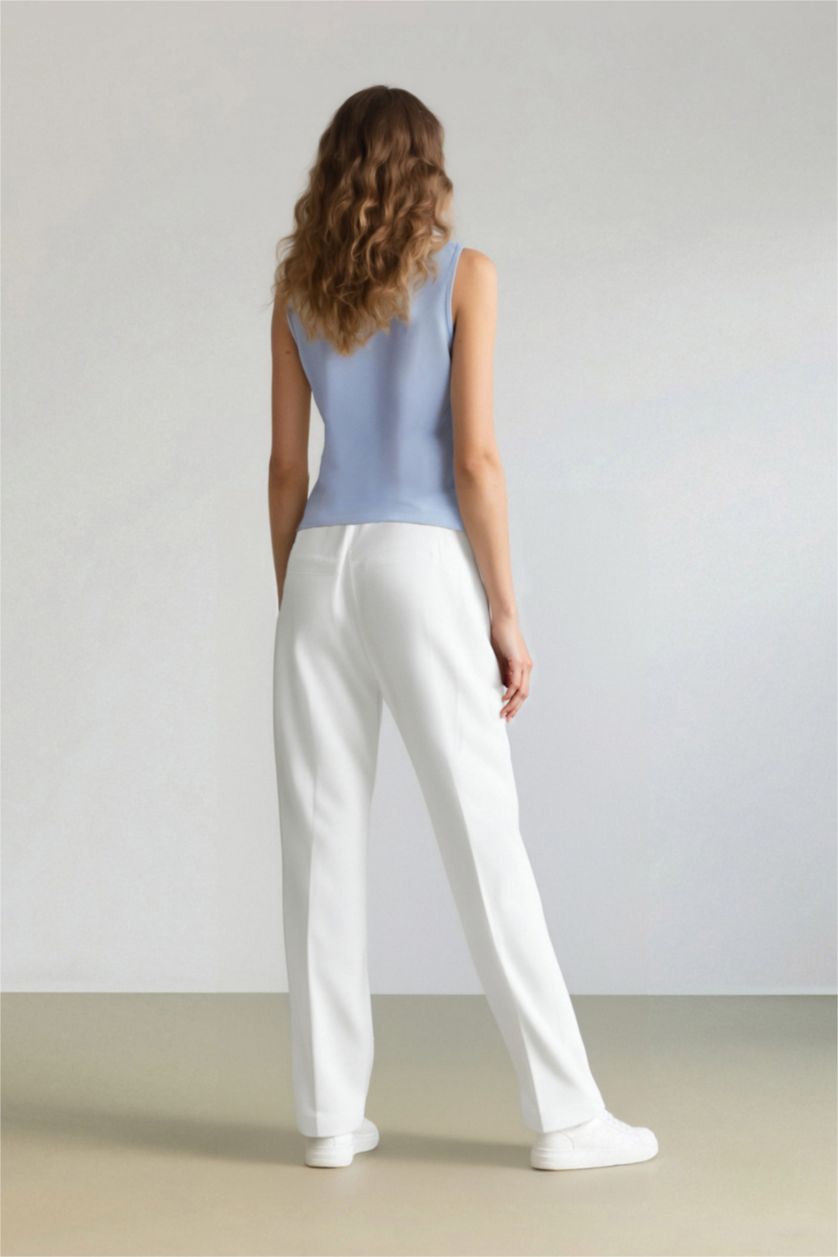 WOMAN White Normal Waist Cigarette Fit Trousers