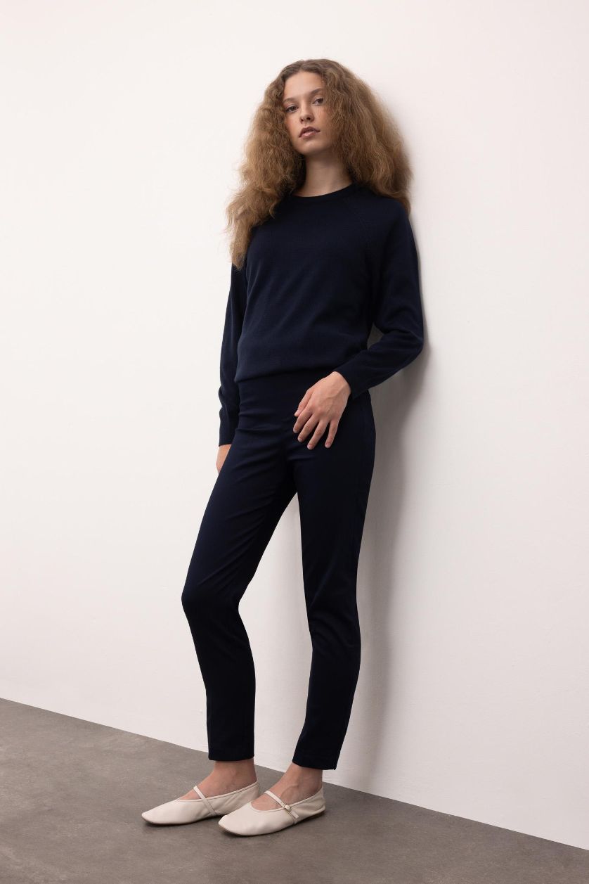 WOMAN NAVY Valentina Sigaret Normal Waist Satin Trousers