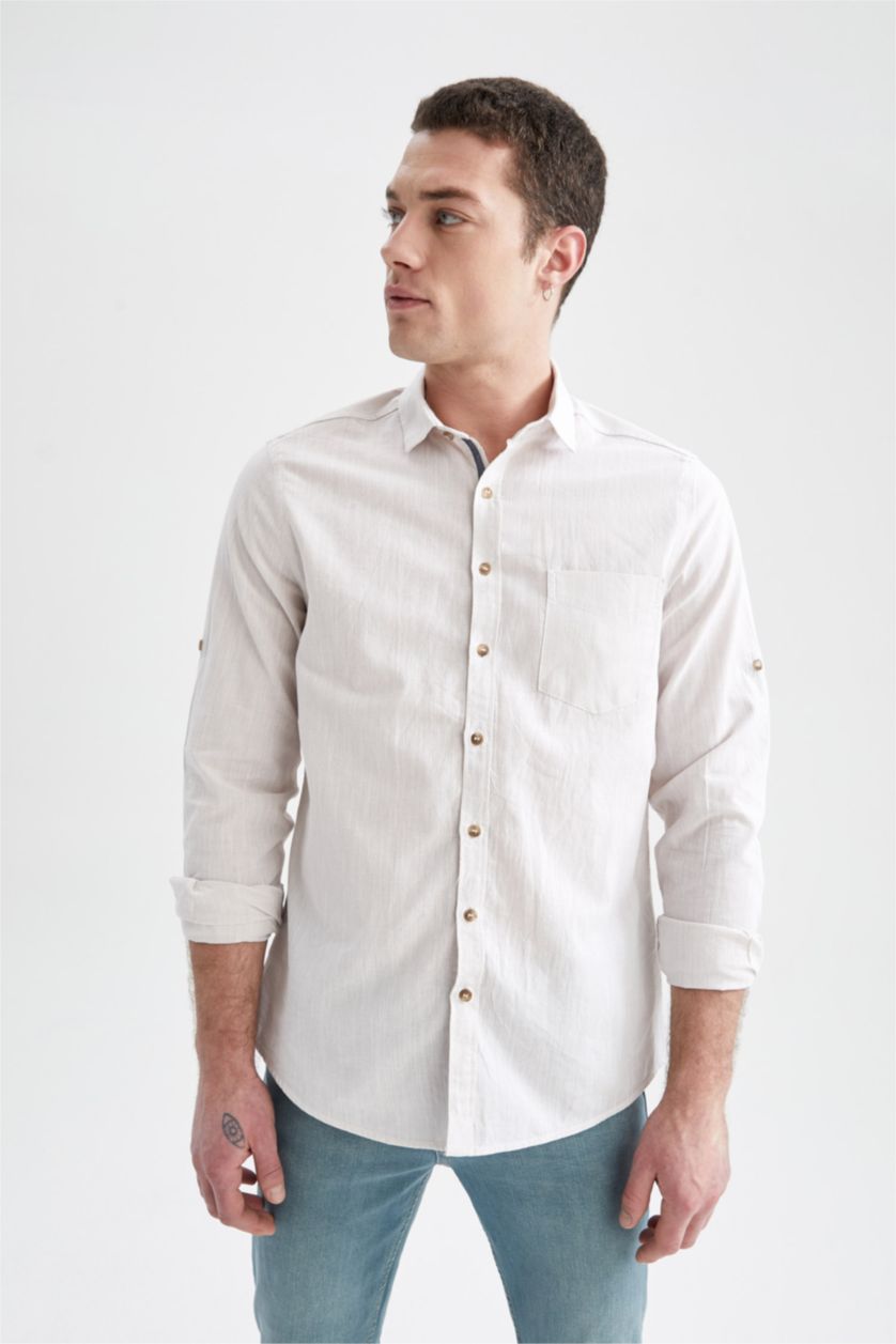 رجال بيج قميص بأكمام طويلة منقوش بقصة ضيقة