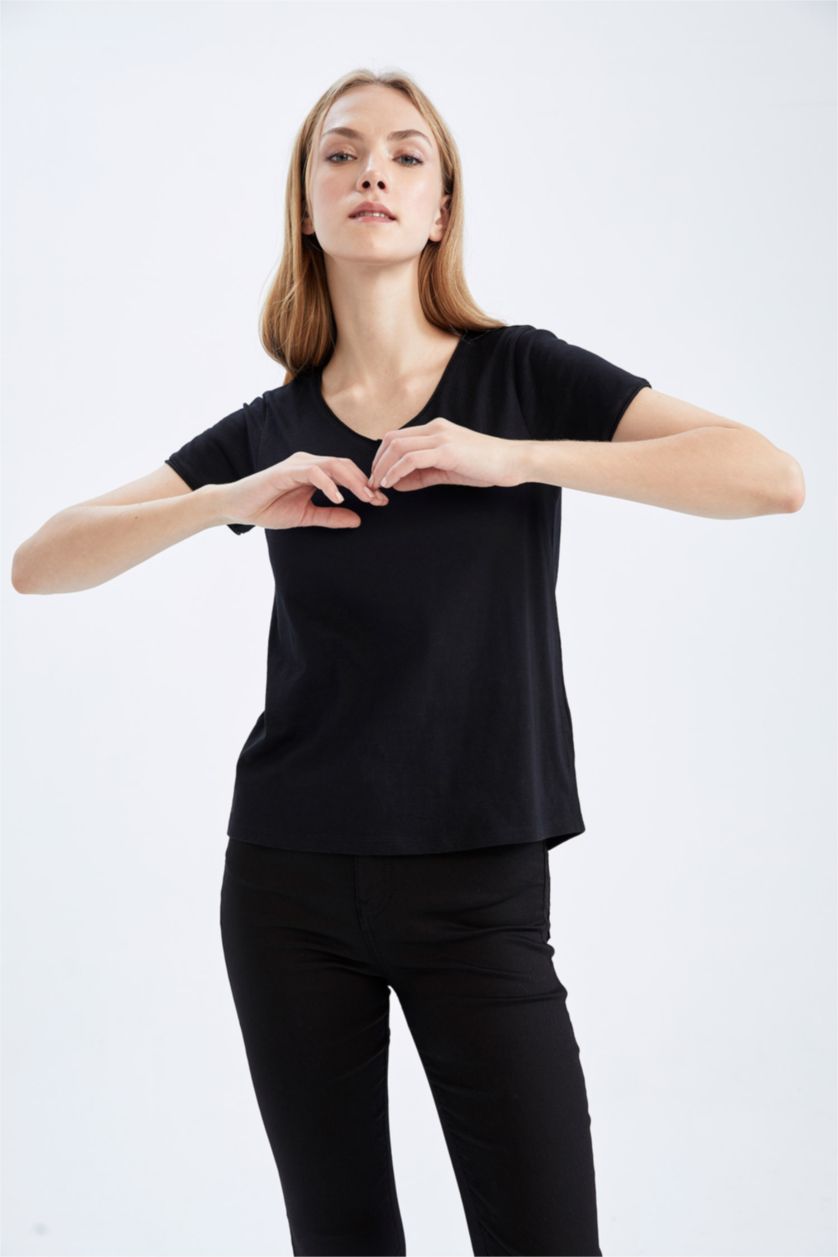 Kadın Siyah Regular Fit V Yaka Basic Düz  Kısa Kollu %100 Pamuk Tişört