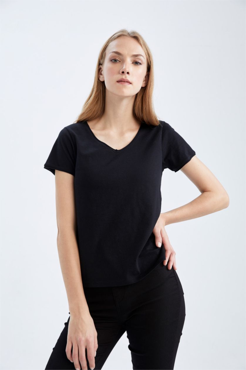 Kadın Siyah Regular Fit V Yaka Basic Düz  Kısa Kollu %100 Pamuk Tişört